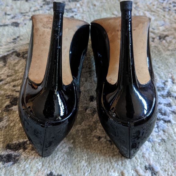 Manolo Blahnik Pointer heels with bows - Picture 7 of 7